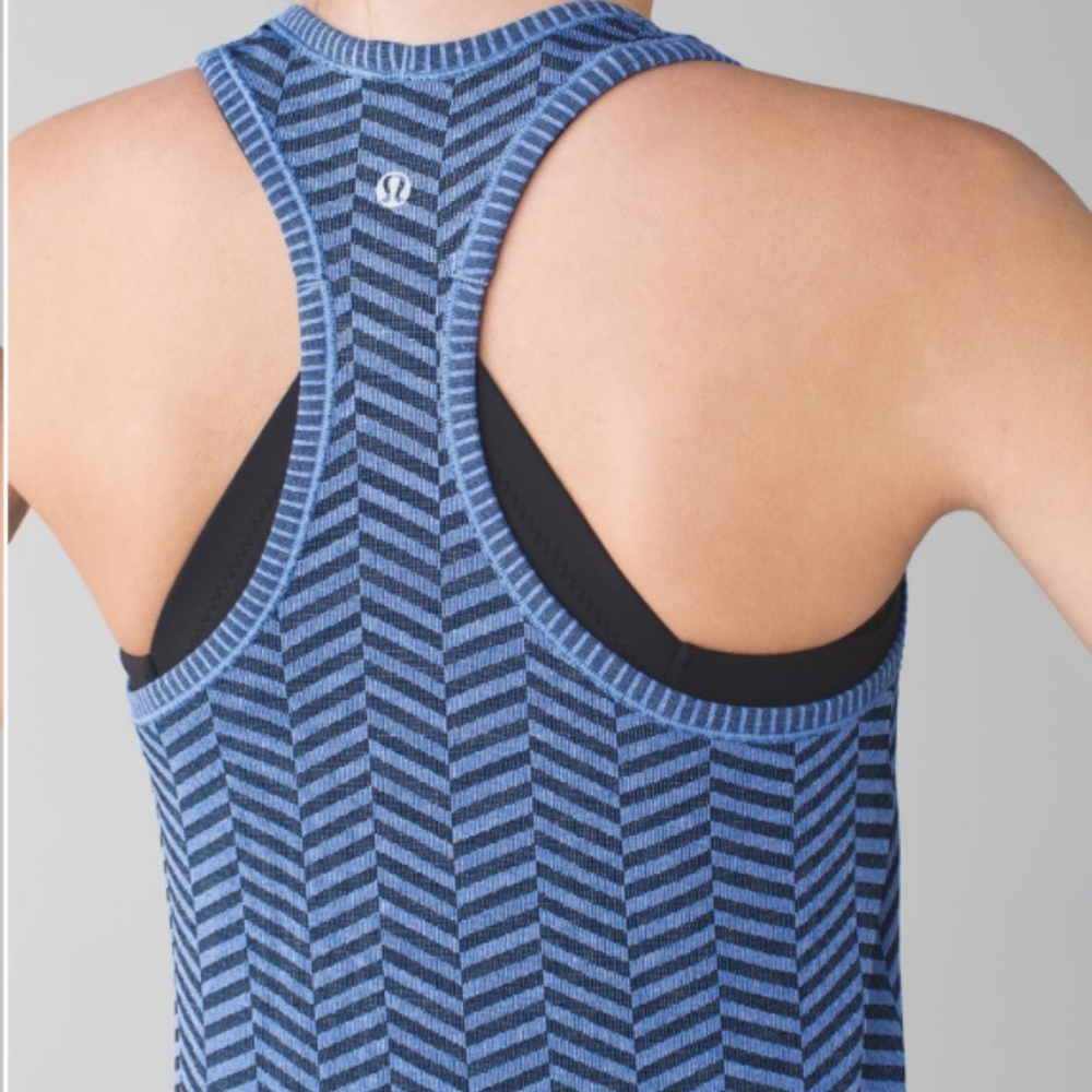 Lululemon Swiftly Tech Tank Rare Color Size 4 - image 4